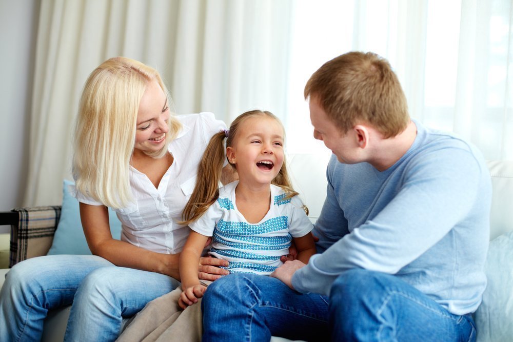 Семья является первым местом, где у ребенка формируются представления об одобряемых действиях